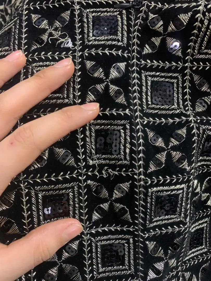 2098-عبایی سوزن دوزی (ایراد دار)